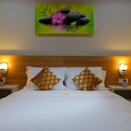 Iconic Bali Living Bed & Breakfast เดนปาซาร์ ภายนอก รูปภาพ