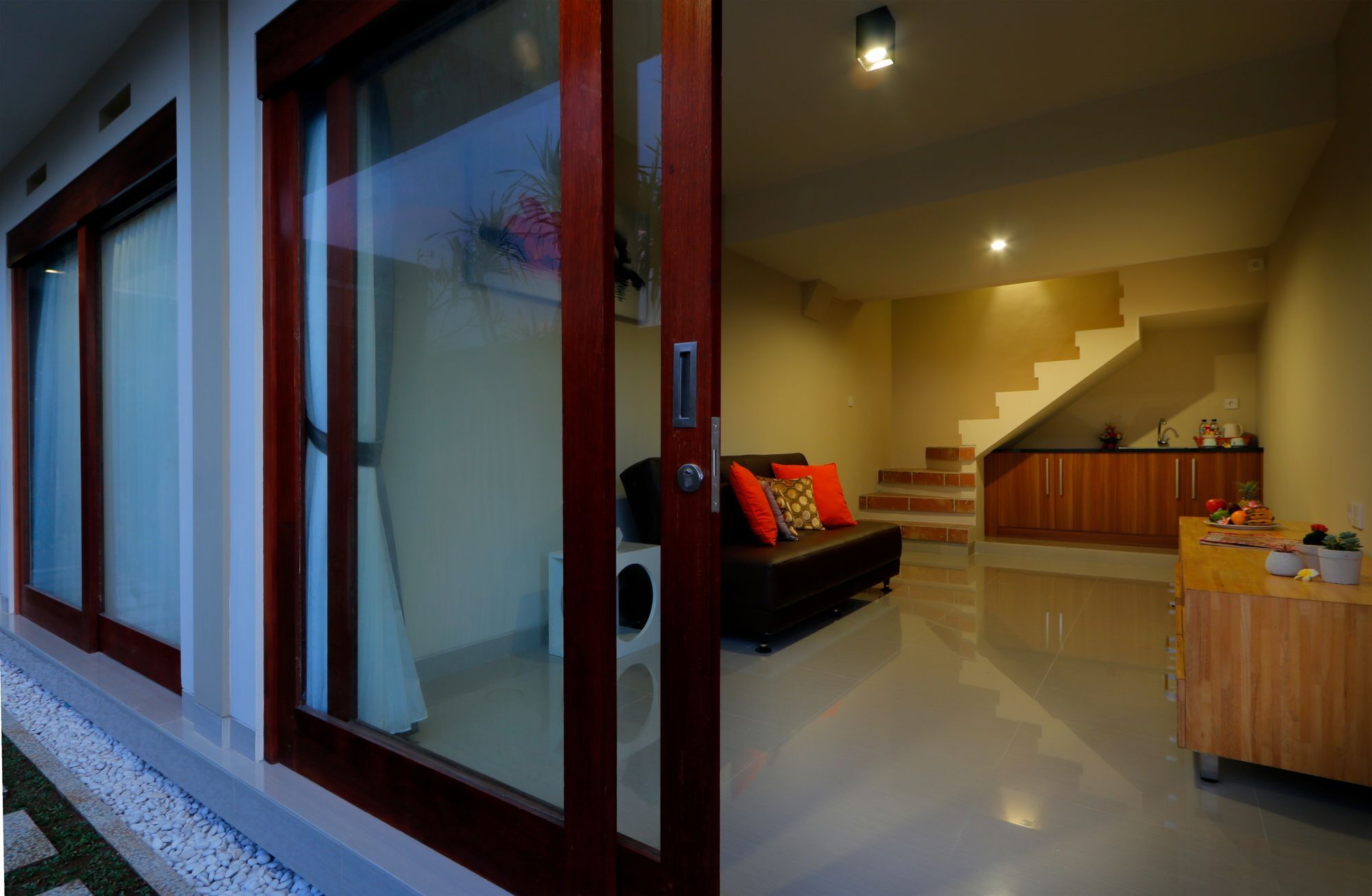 Iconic Bali Living Bed & Breakfast เดนปาซาร์ ภายนอก รูปภาพ