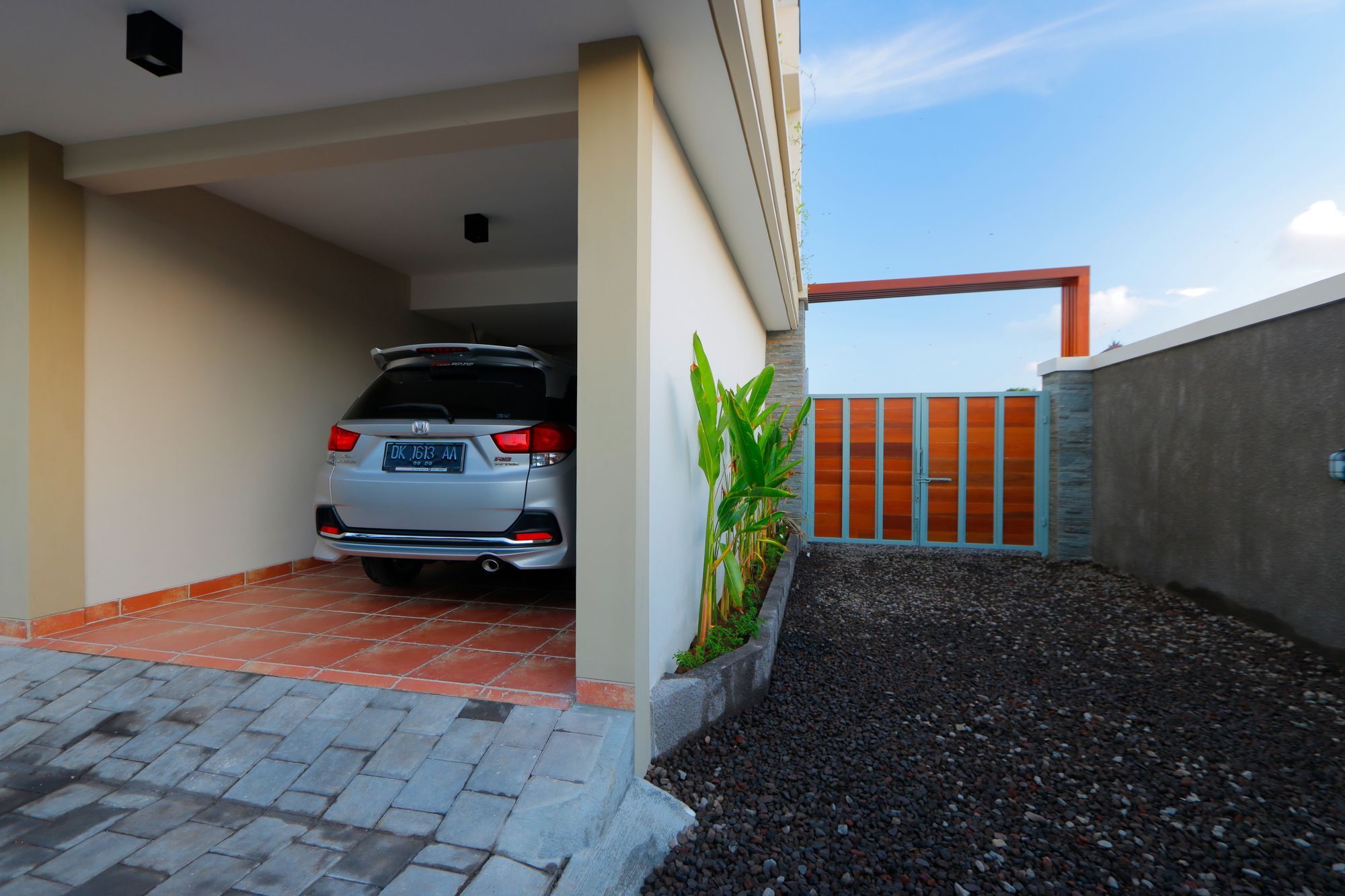 Iconic Bali Living Bed & Breakfast เดนปาซาร์ ภายนอก รูปภาพ